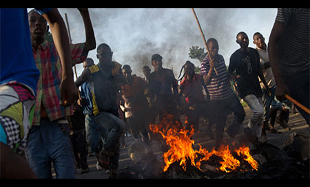 protestas en Burundi Manifestantes queman vivo a un hombre en Burundi